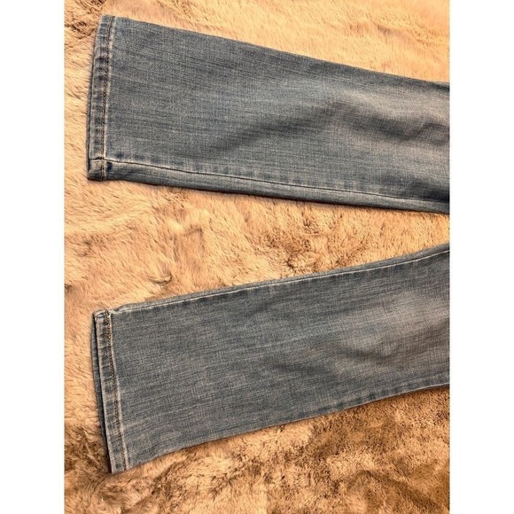 Lee Relaxed Fit Straight Leg High Rise Light Wash Denim Jeans Leg 6 - Picture 6 of 16